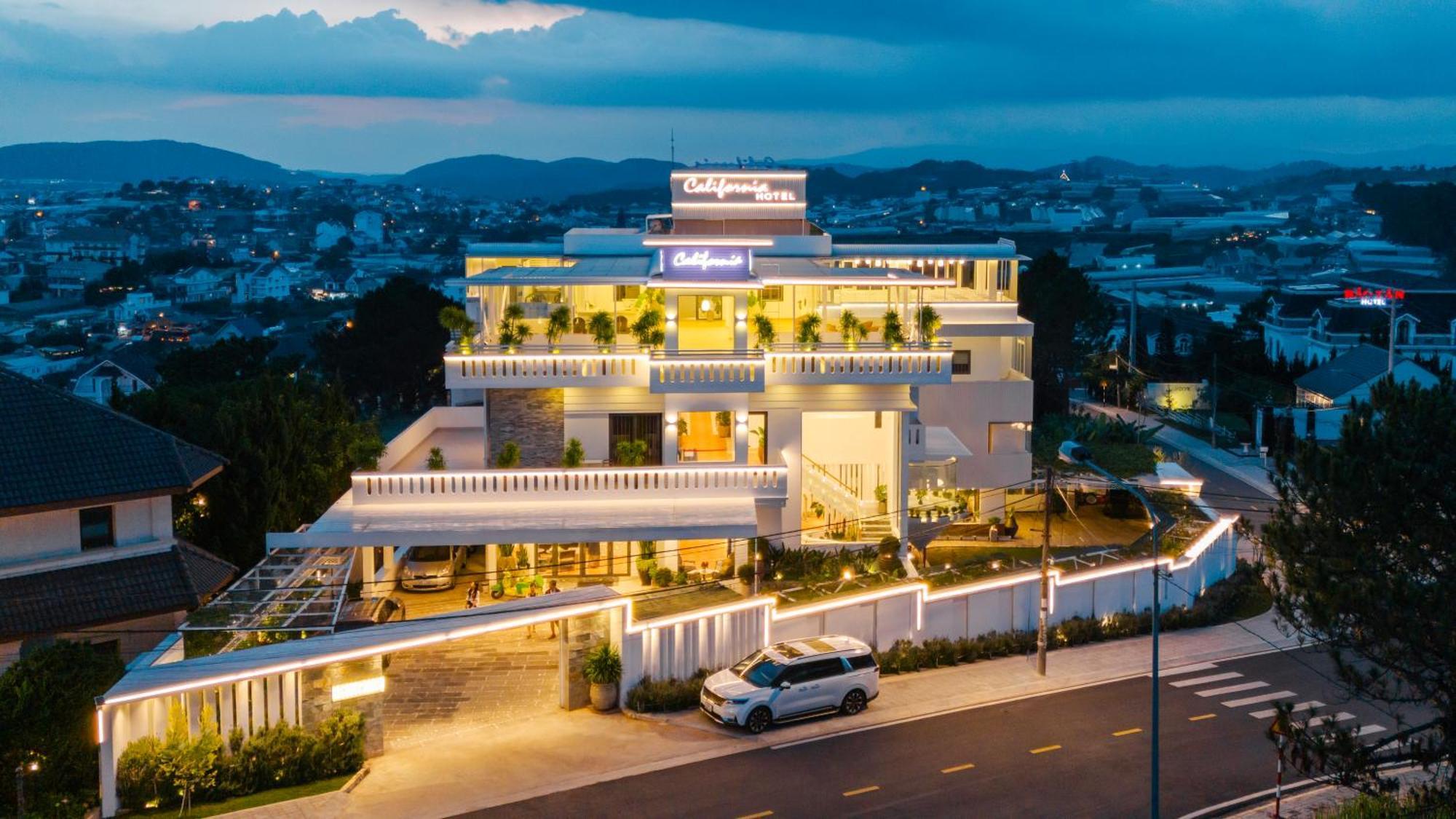 California Hotel Da Lat Exterior photo