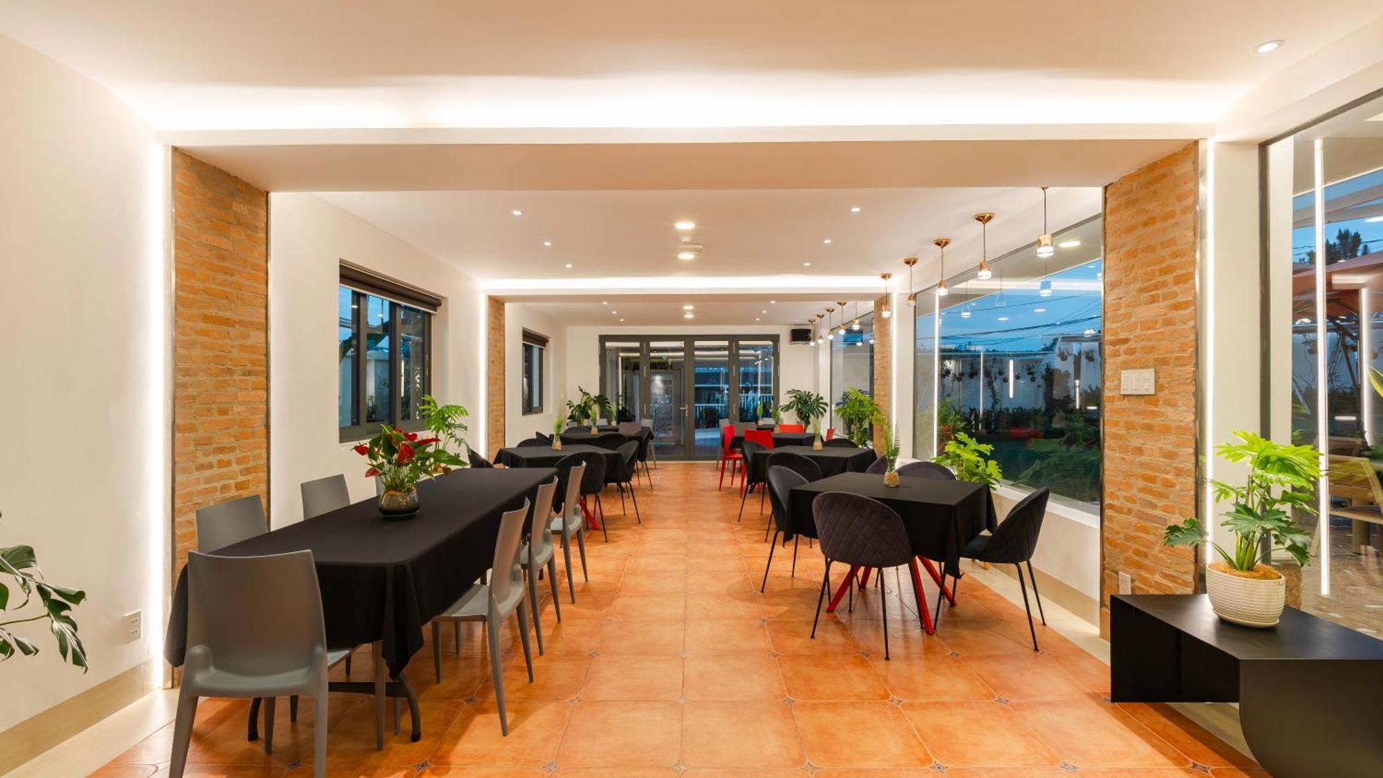 California Hotel Da Lat Exterior photo